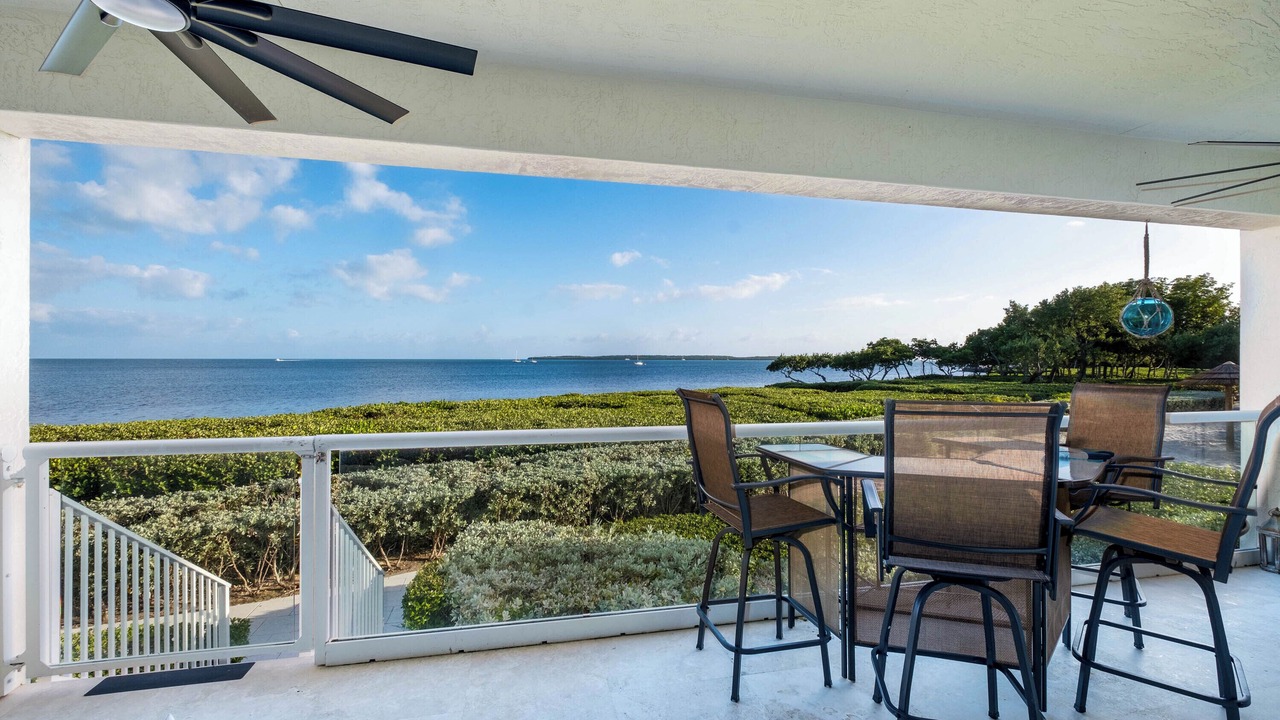 Photo of Patio Balcony in Rock Harbor