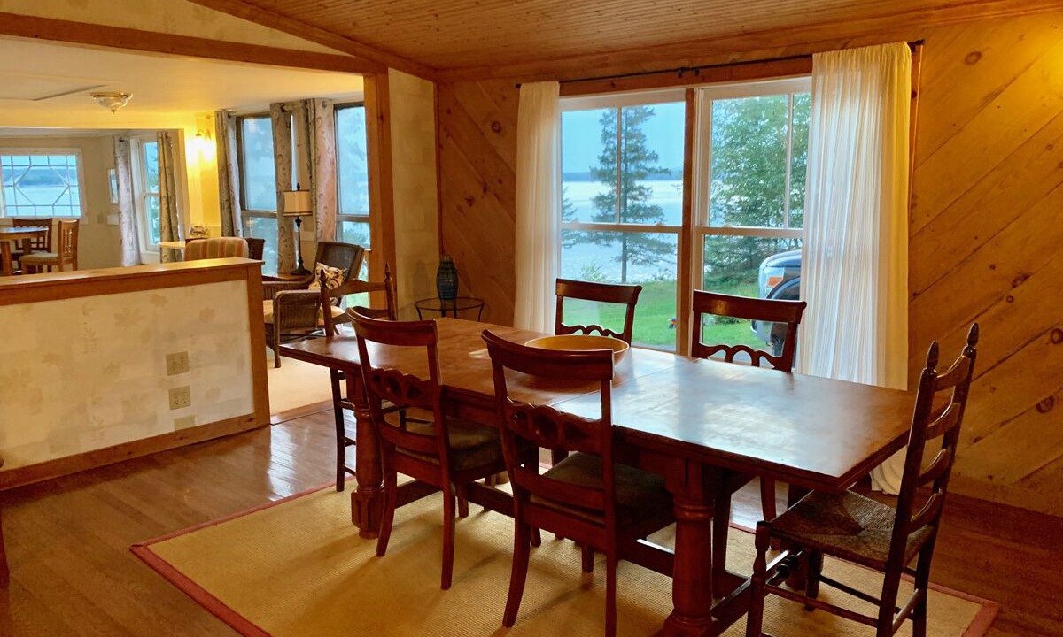 Photo of Livingroom in Salsbury Cove