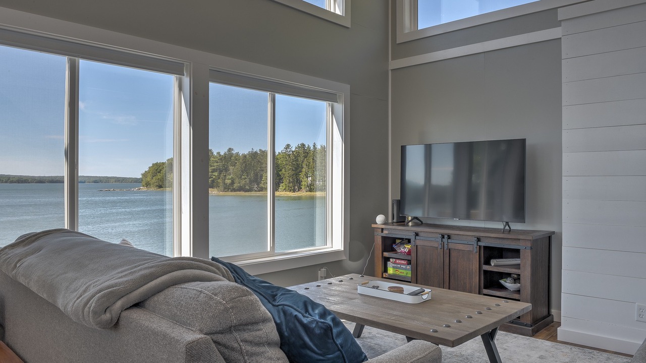 Photo of Livingroom in Waldoboro