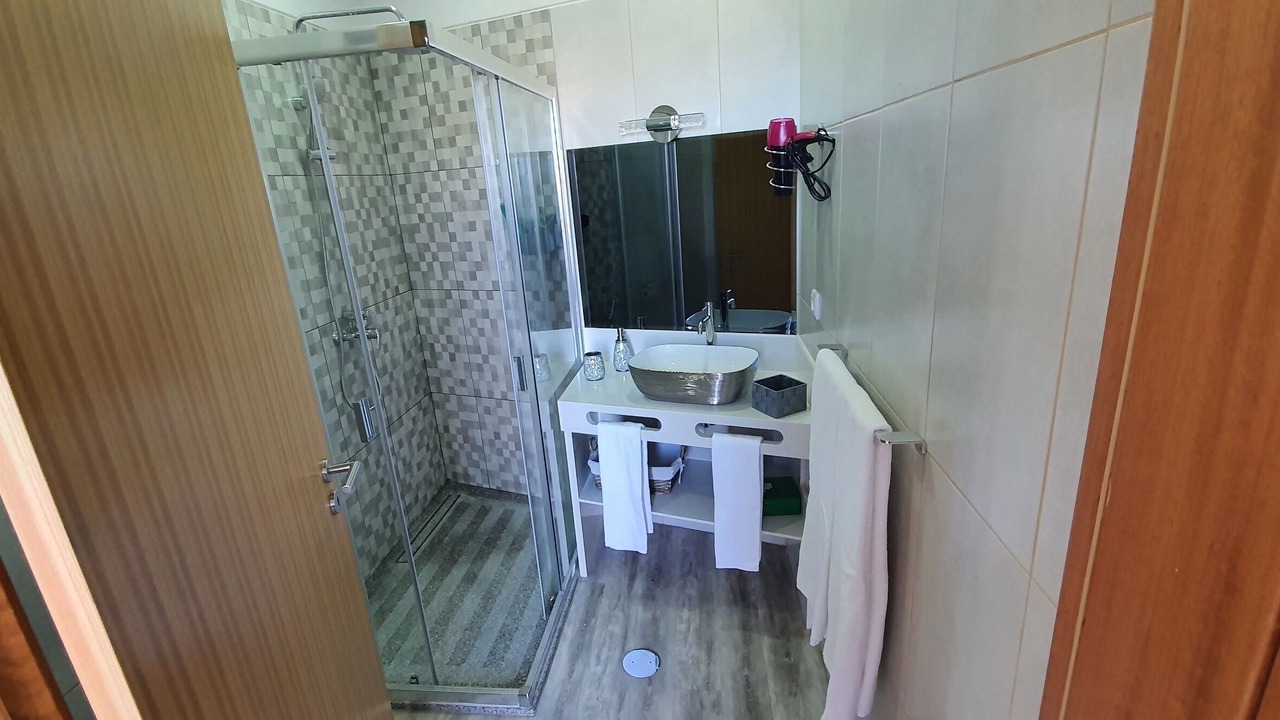 Photo of Bathroom in Estreito da Calheta