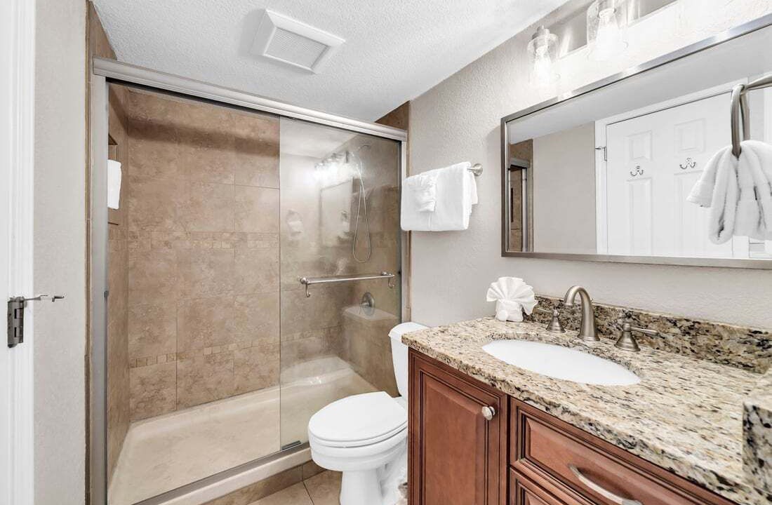 Photo of Bathroom in Holiday Isle