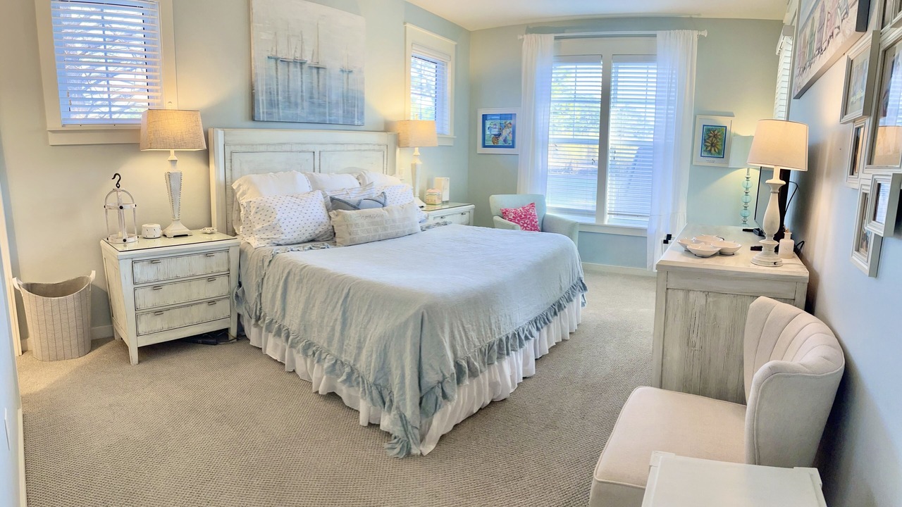Photo of Bedroom in Laurel Grove
