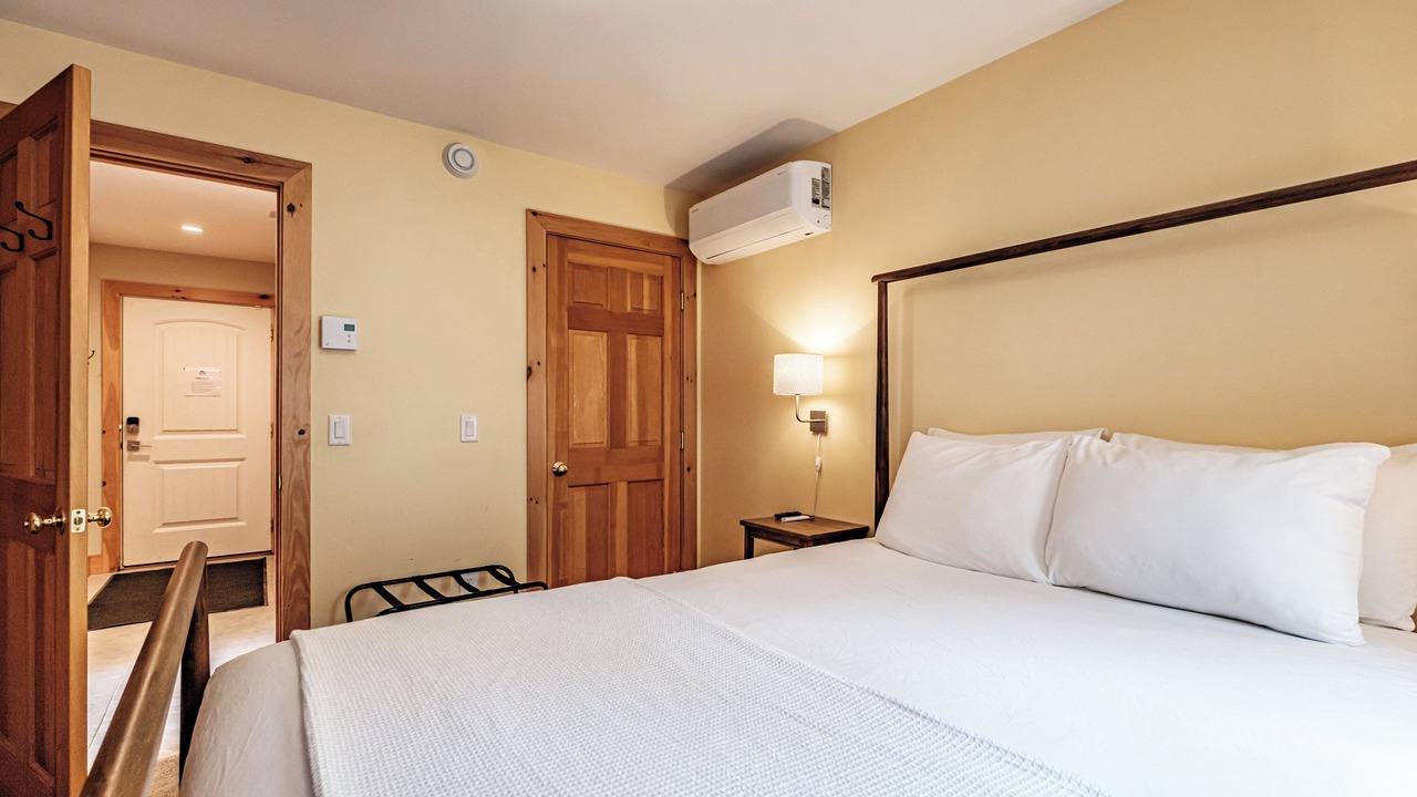 Photo of Bedroom in Bethel
