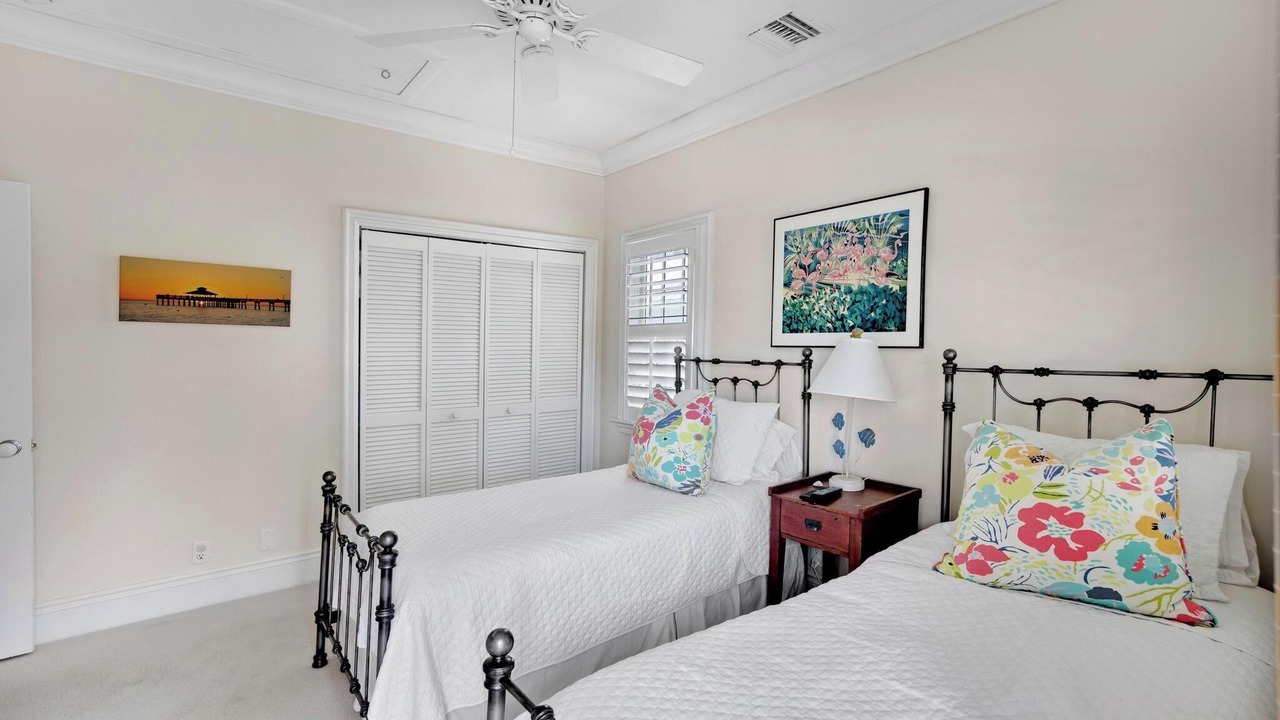 Photo of Bedroom in Bahama Village