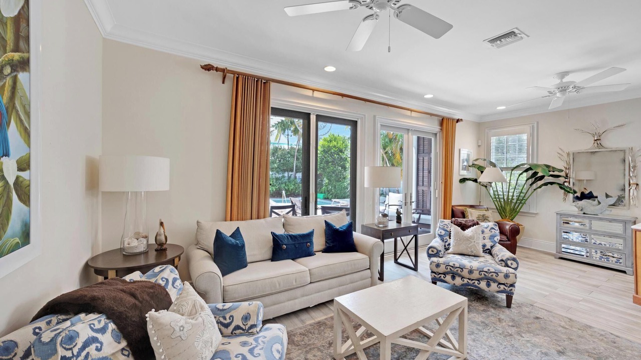Photo of Livingroom in Bahama Village