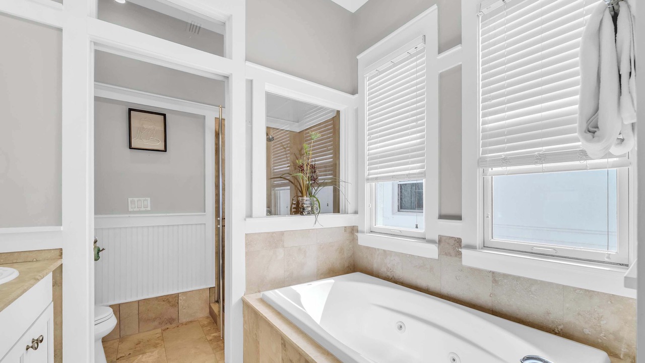 Photo of Bathroom in Delos