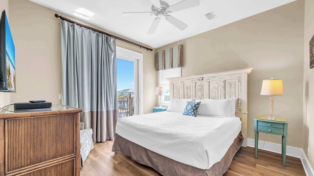 Photo of Bedroom in Delos