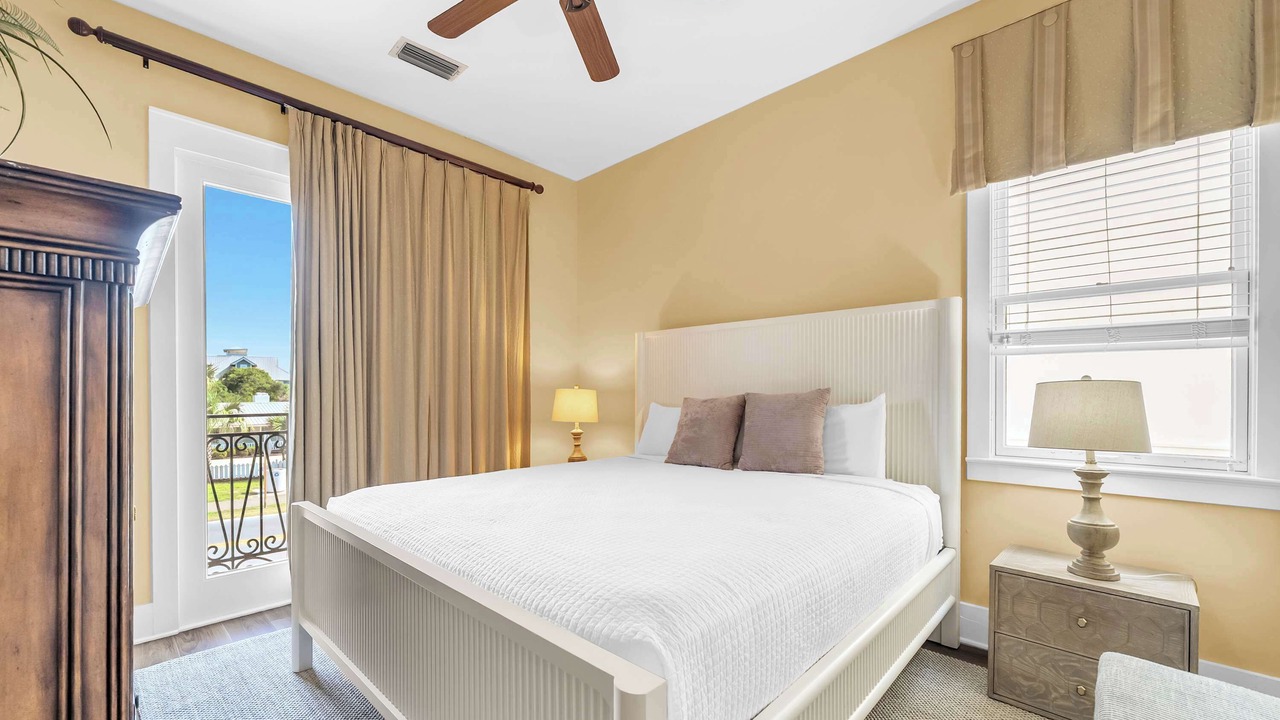 Photo of Bedroom in Delos