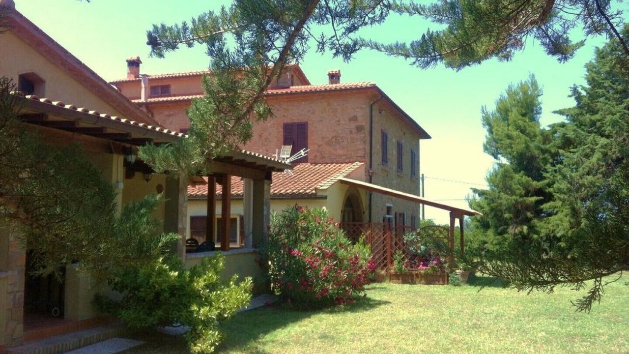 Photo of Outdoor in Cecina