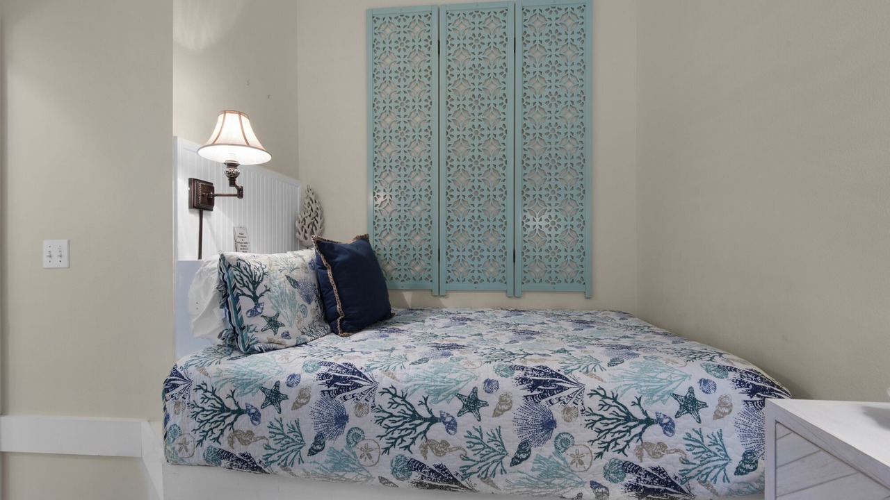 Photo of Bedroom in Miramar Beach