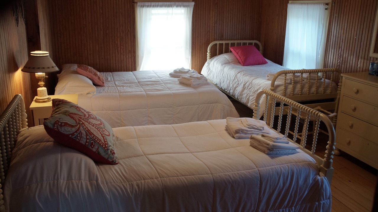 Photo of Bedroom in Bayville