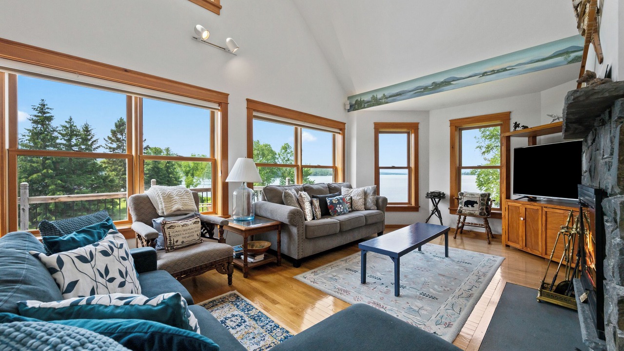 Photo of Livingroom in Rangeley
