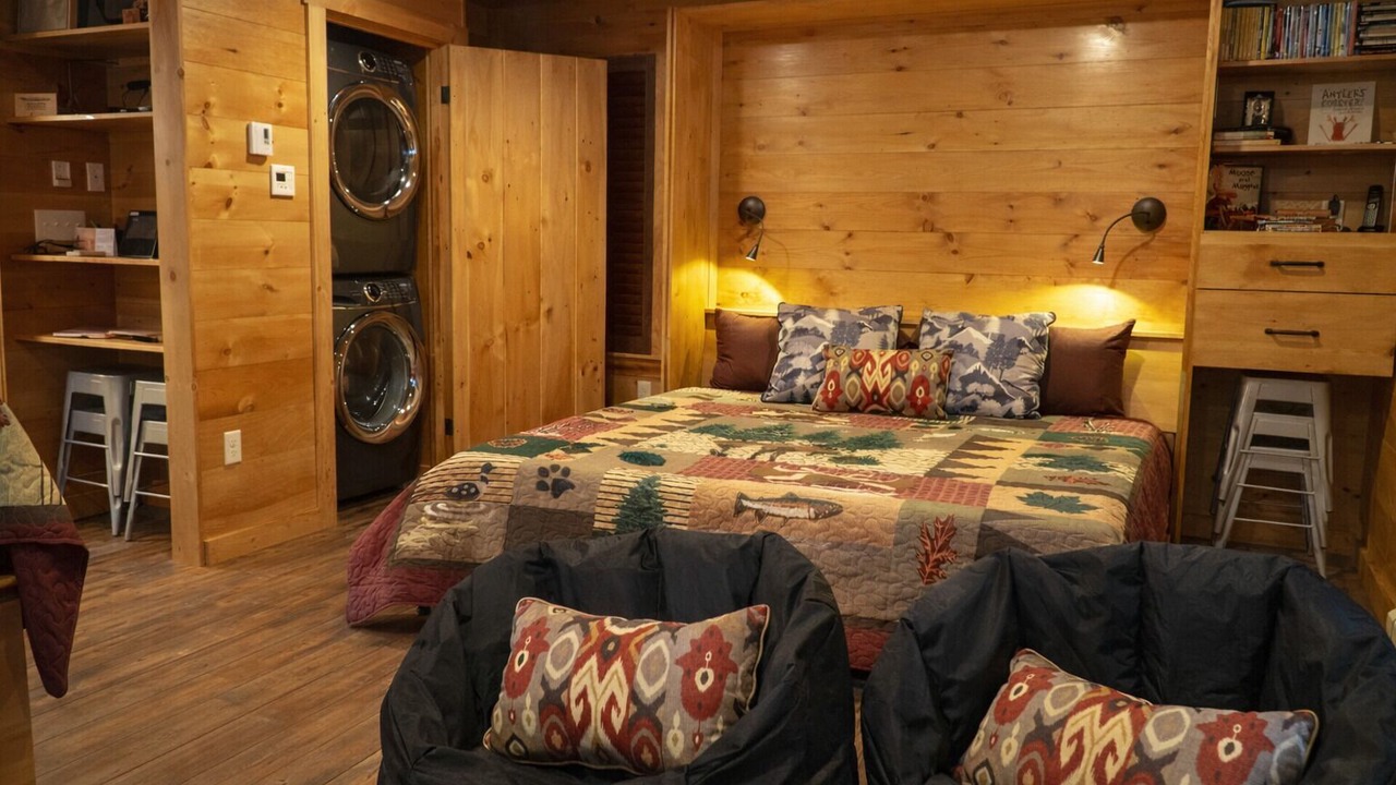 Photo of Bedroom in Oquossoc