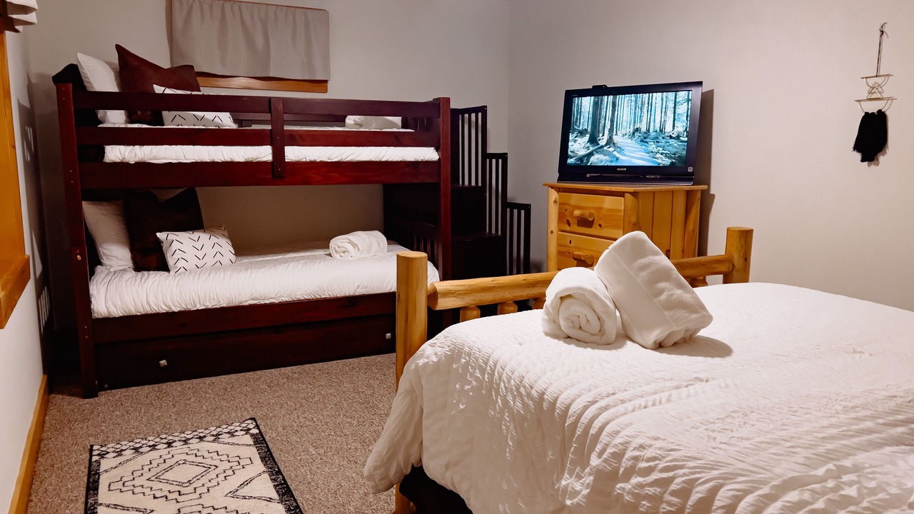 Photo of Bedroom in Rumford Center