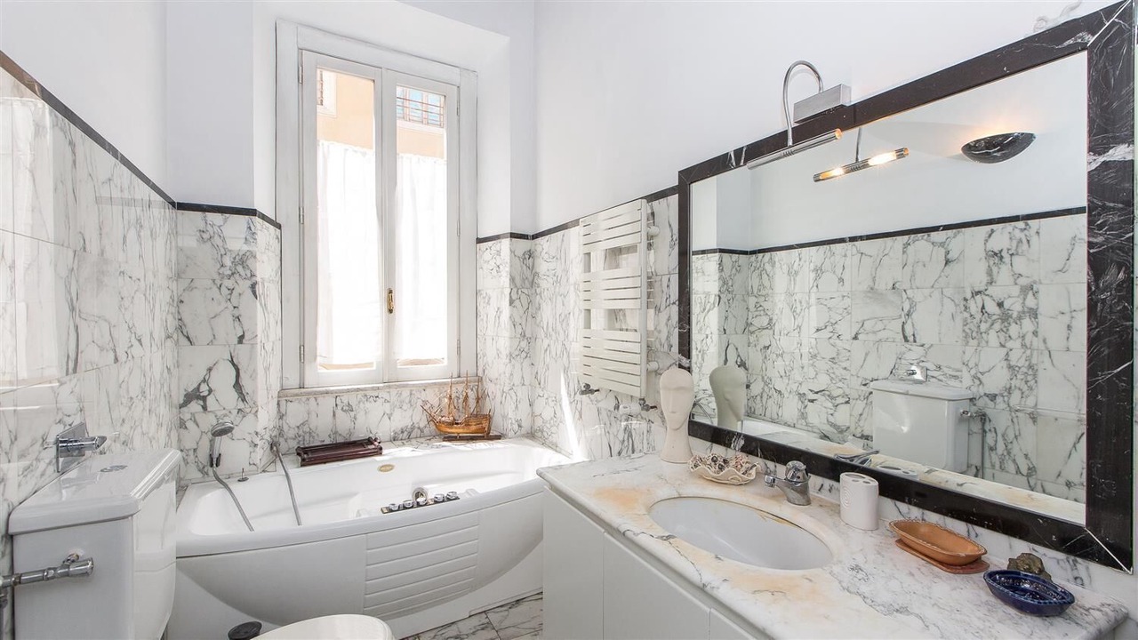 Photo of Bathroom in Monti