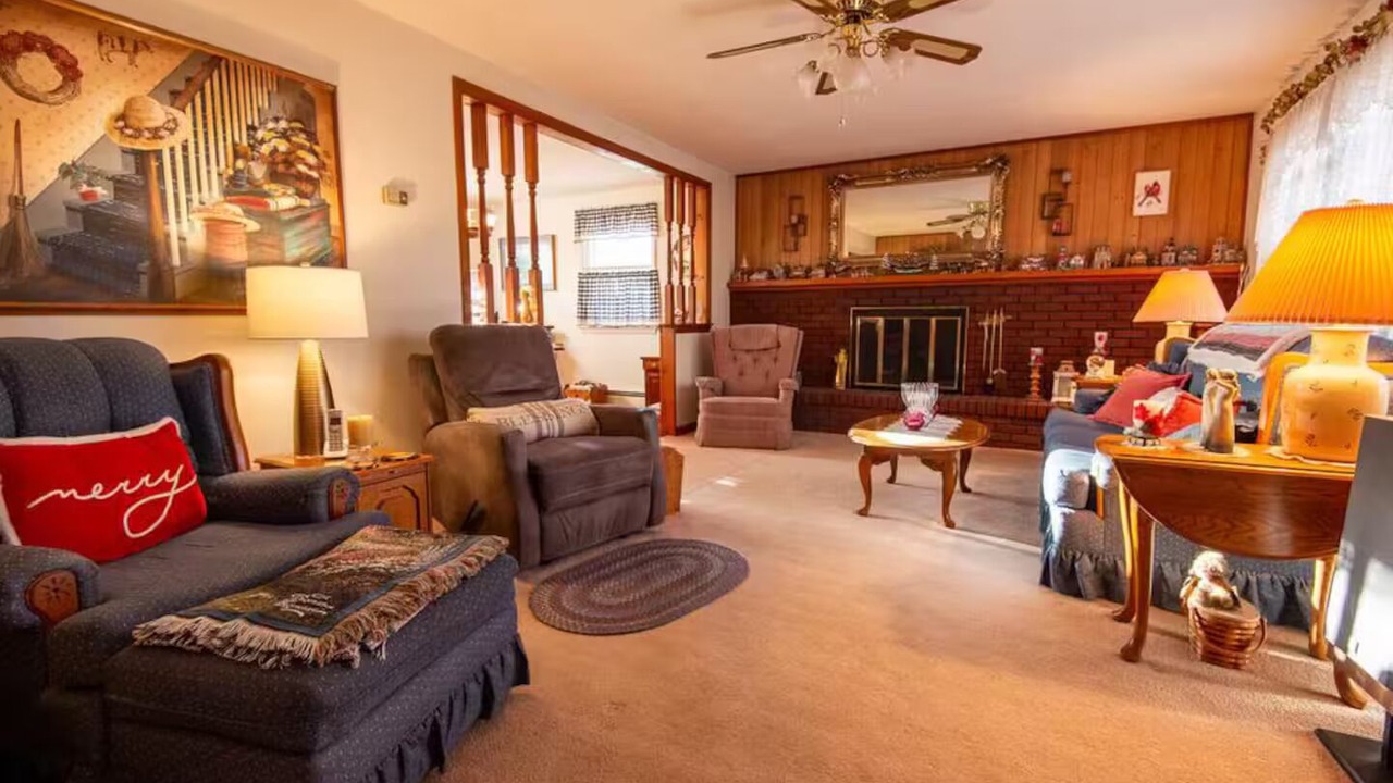 Photo of Livingroom in Sherman Station