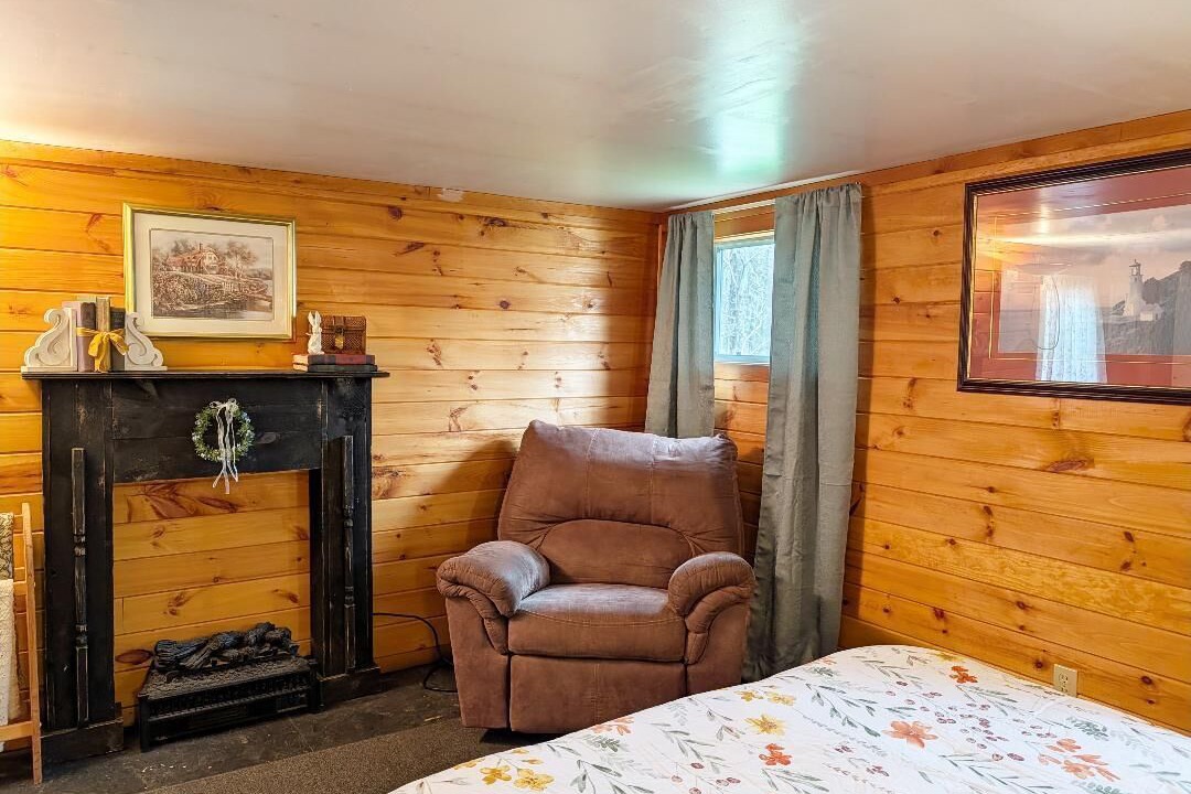 Photo of Bedroom in Brownville