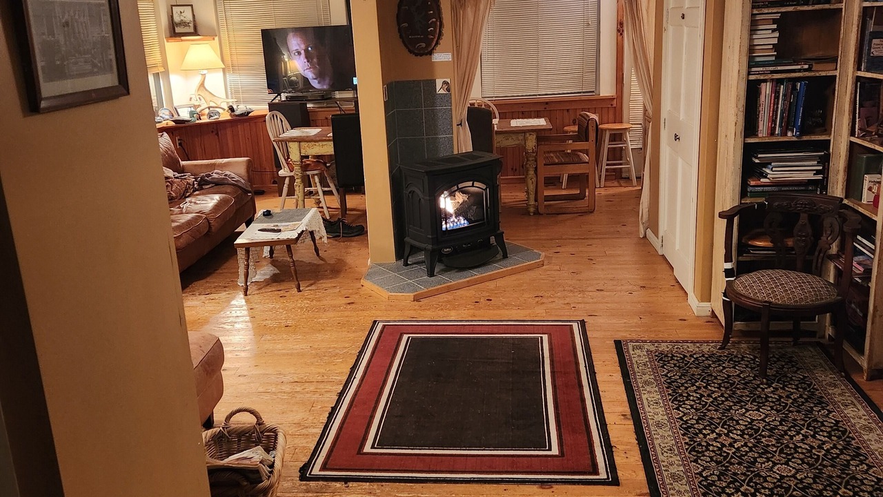 Photo of Livingroom in Northeast Somerset