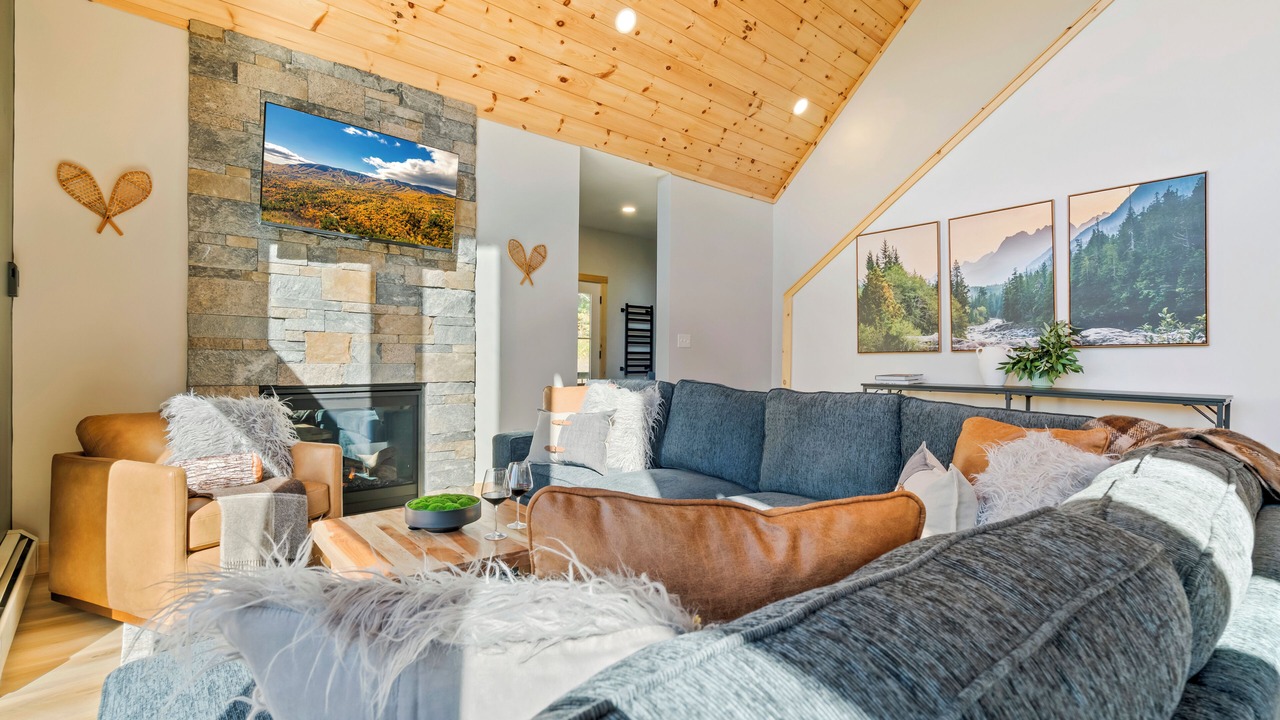 Photo of Livingroom in Bethel