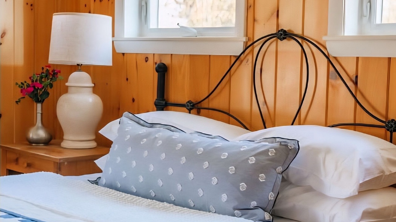 Photo of Bedroom in Orrs Island
