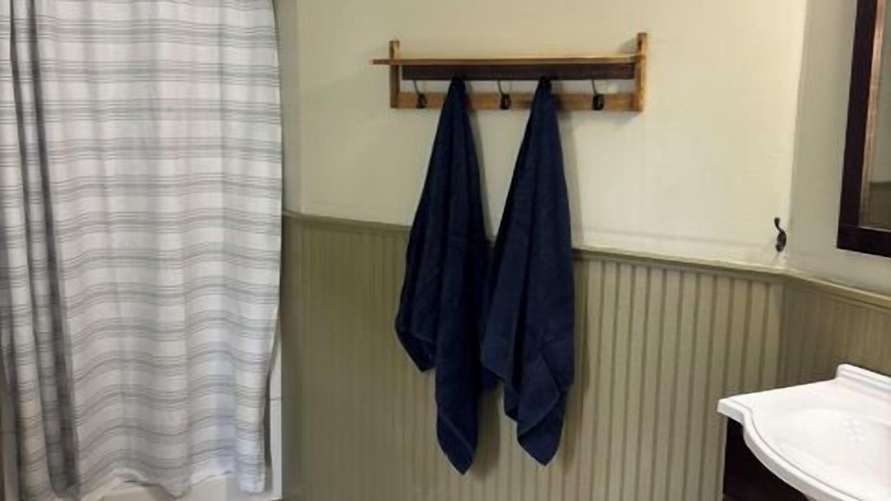 Photo of Bathroom in New Harbor