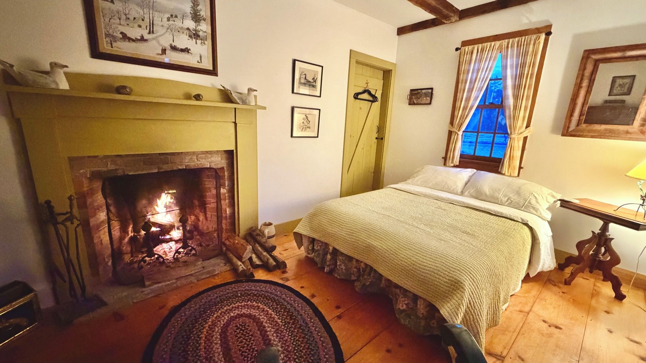 Photo of Bedroom in Waldoboro