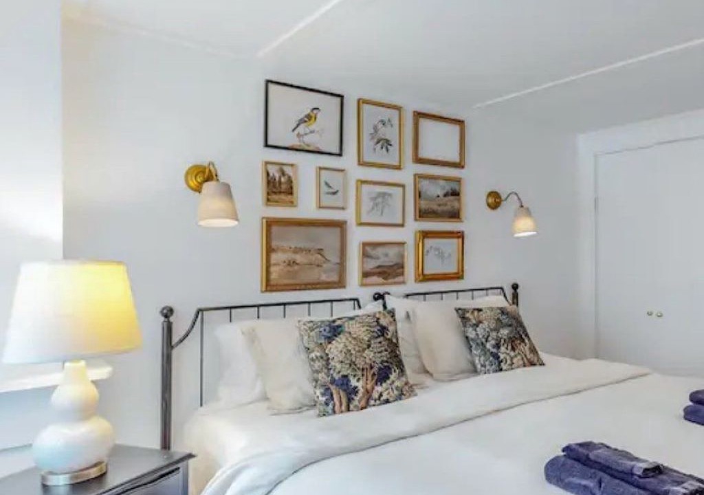 Photo of Bedroom in Mid-Coast and Islands