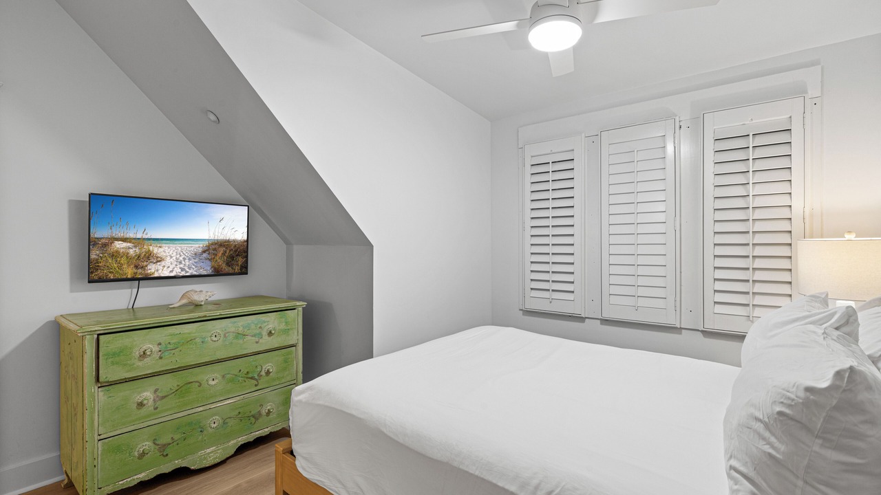 Photo of Bedroom in Beach District