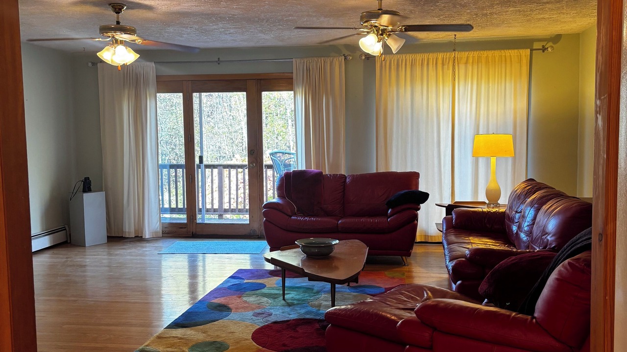 Photo of Livingroom in Rumford Center