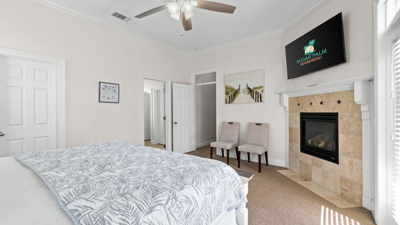 Photo of Livingroom in Clipper Cove
