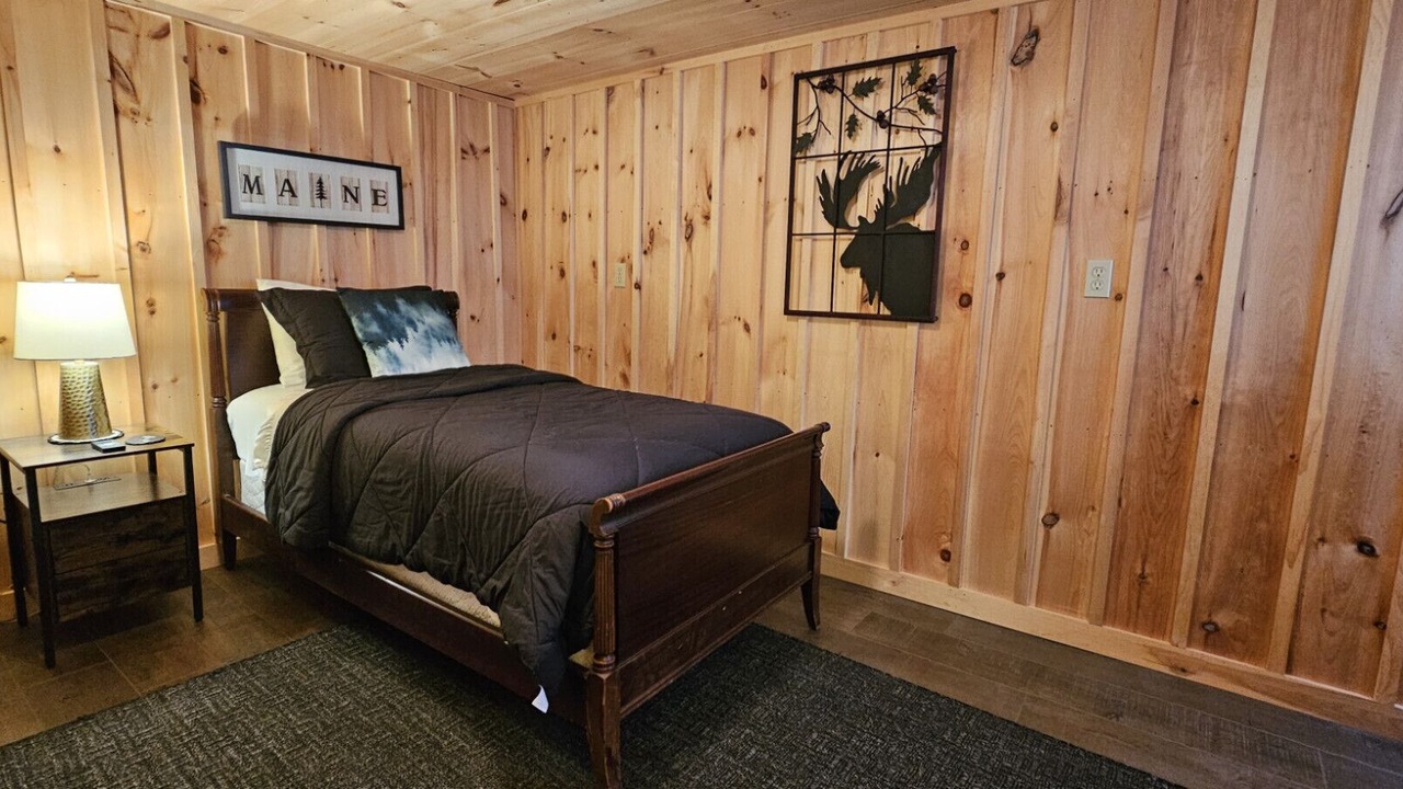 Photo of Bedroom in Greenville Junction