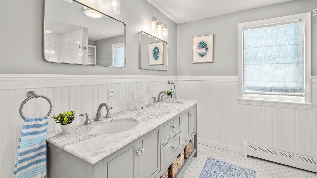 Photo of Bathroom in Cape Neddick