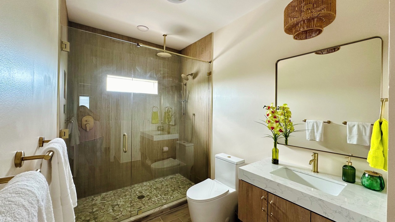 Photo of Bathroom in Cross Key Waterways