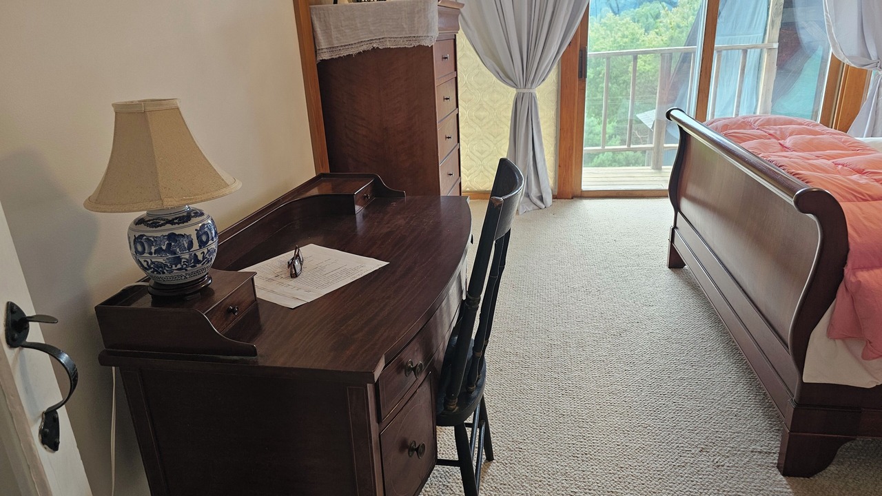 Photo of Bedroom in Waldoboro