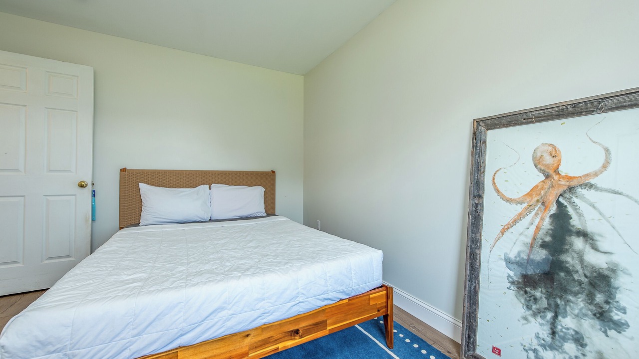 Photo of Bedroom in Mid-Coast and Islands