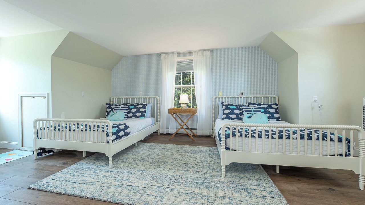 Photo of Bedroom in Mid-Coast and Islands