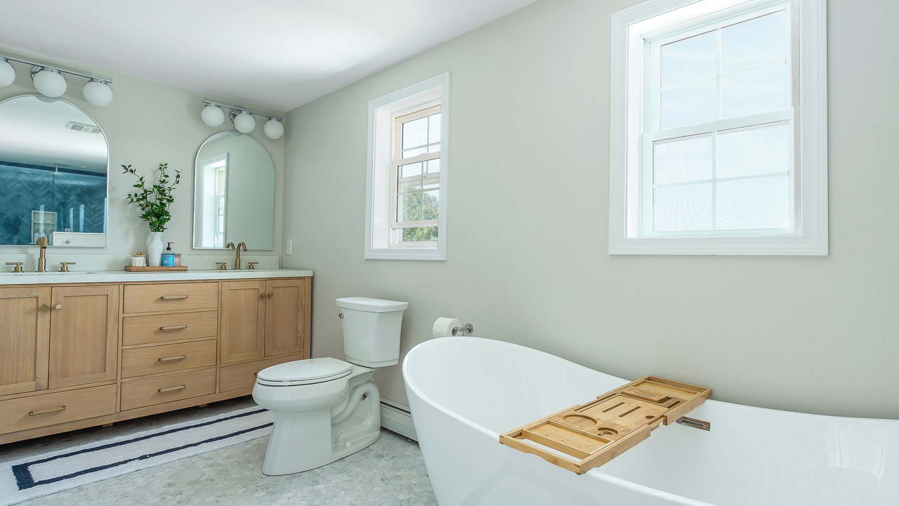 Photo of Bathroom in Mid-Coast and Islands