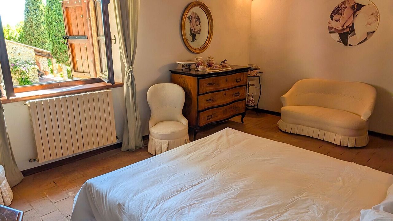 Photo of Bedroom in Suvereto