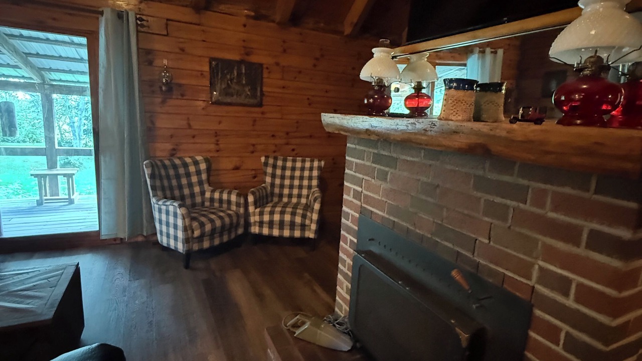 Photo of Livingroom in Island Falls