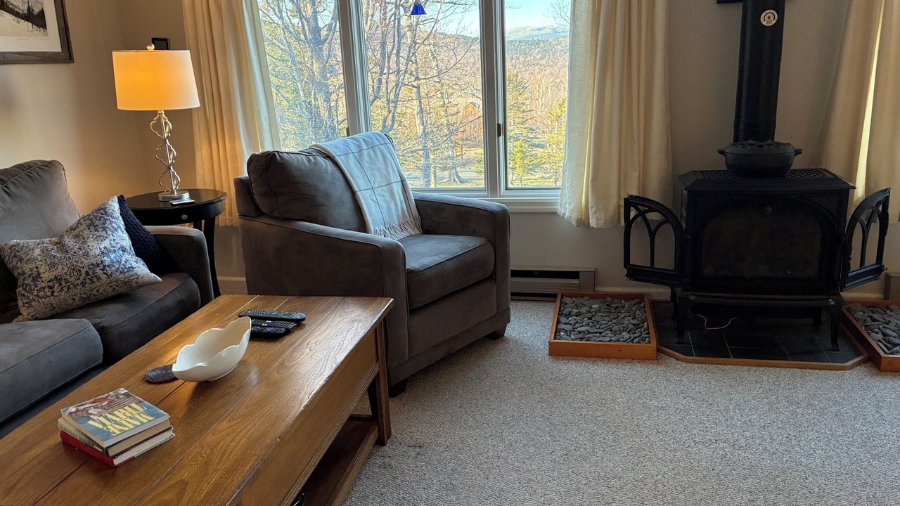 Photo of Livingroom in Carrabassett Valley