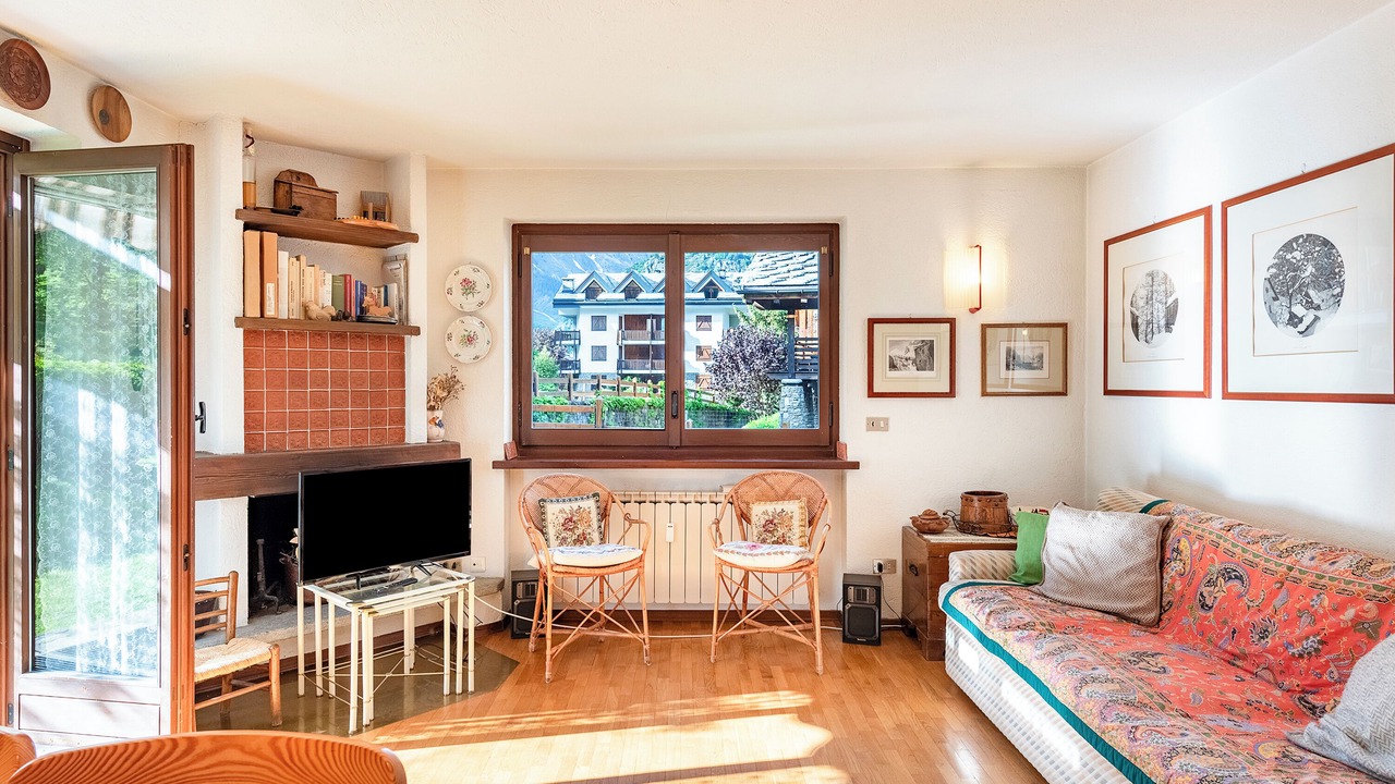 Photo of Livingroom in Dolonne