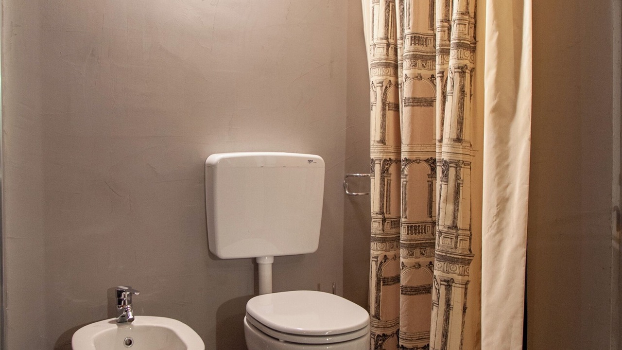 Photo of Bathroom in Dolonne