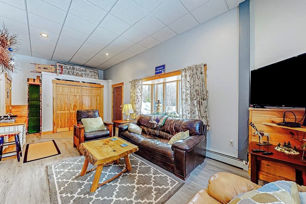Photo of Livingroom in Carrabassett Valley