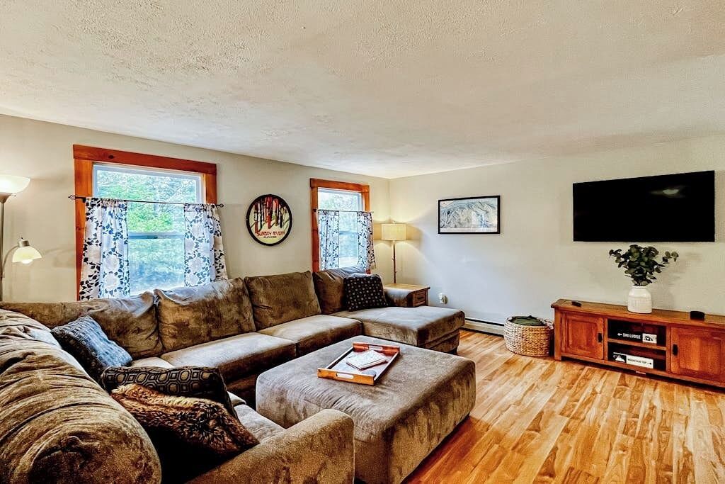 Photo of Livingroom in Bethel