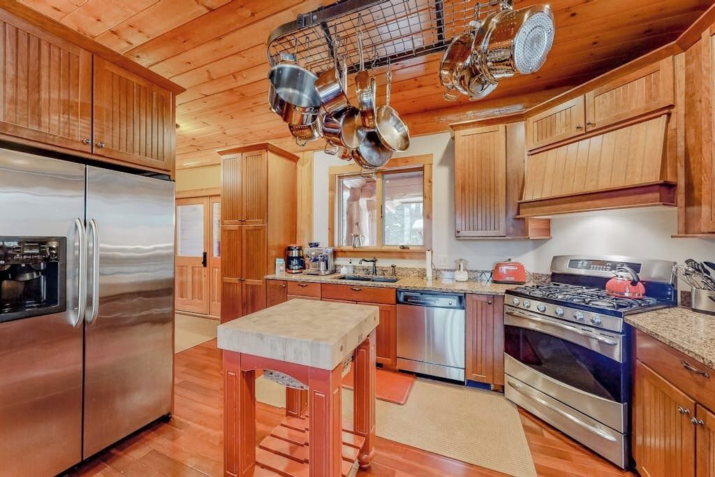 Photo of Kitchen in Carrabassett Valley