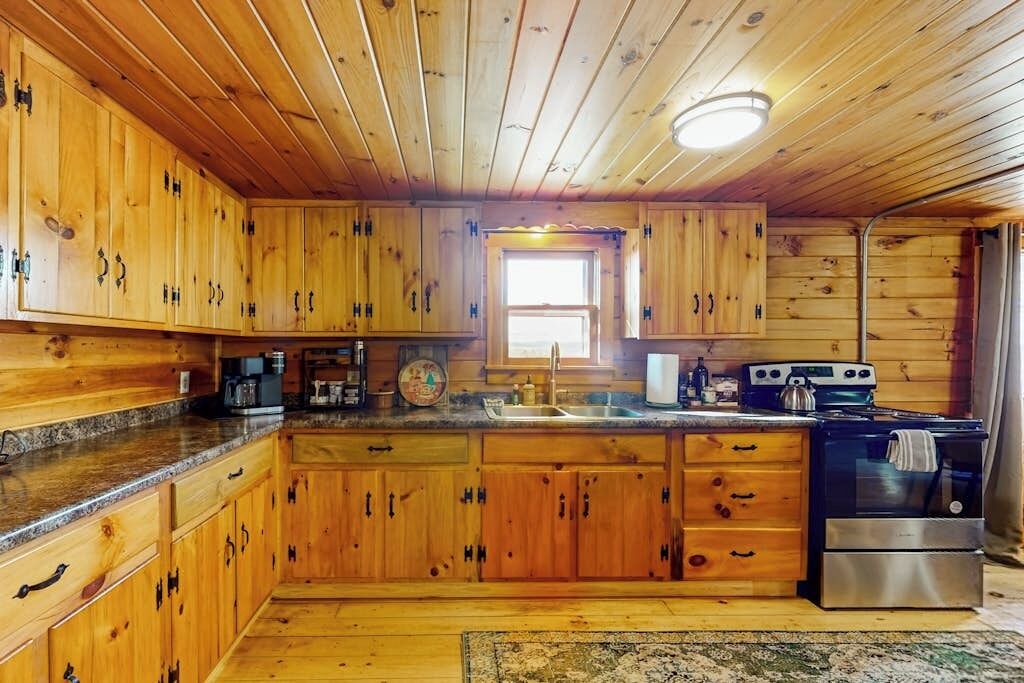 Photo of Kitchen in Glover