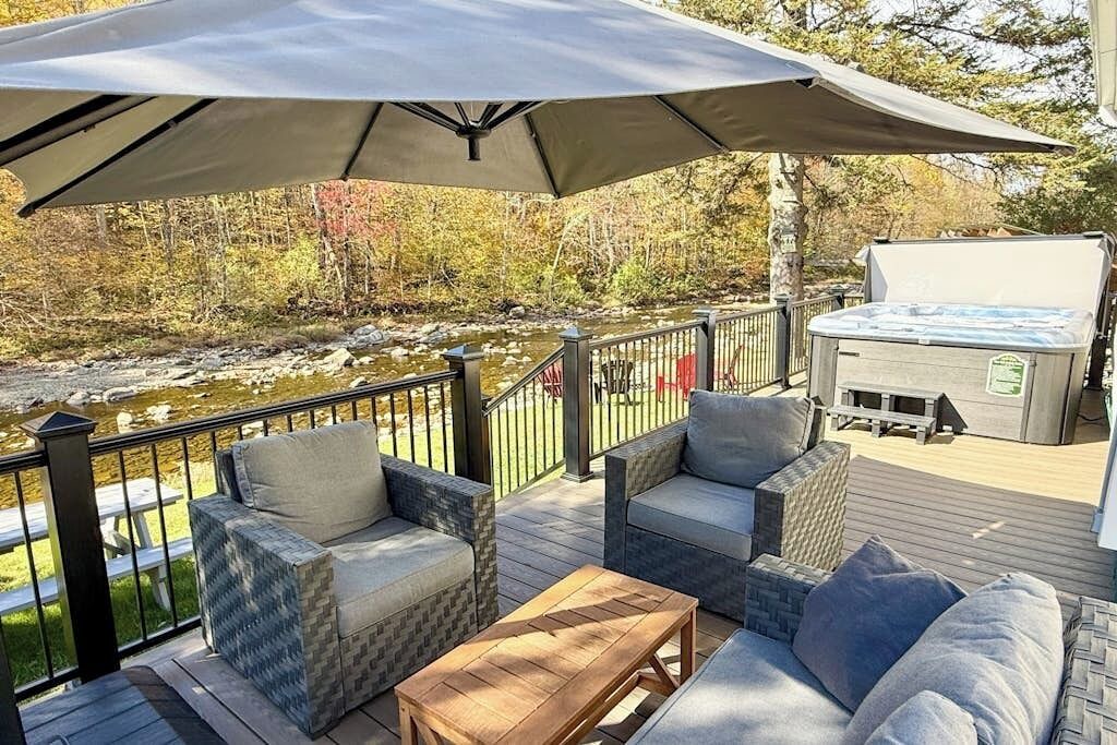 Photo of Patio Balcony in Montgomery Center