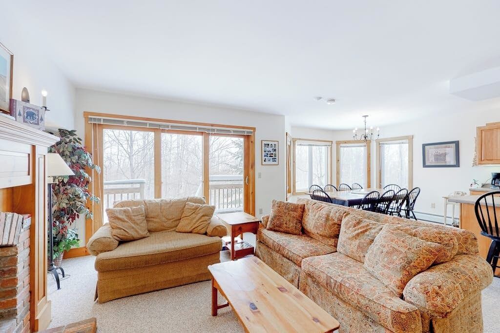 Photo of Livingroom in North Troy