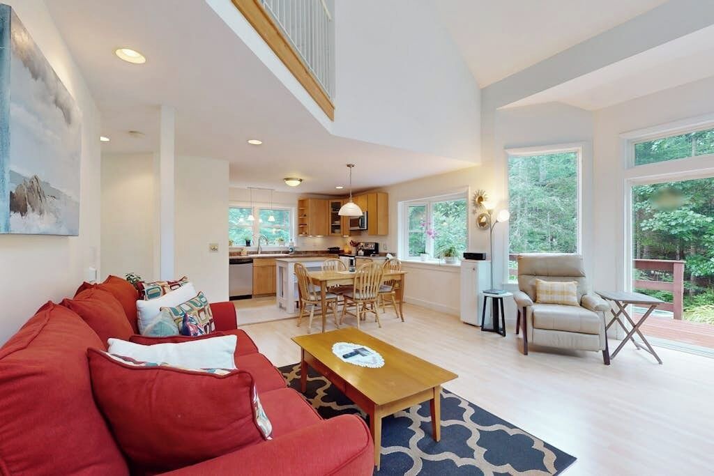 Photo of Livingroom in Bayville