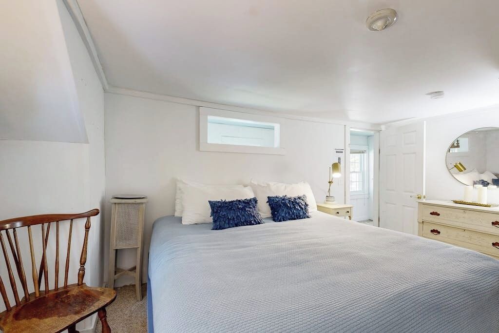 Photo of Bedroom in Bayville
